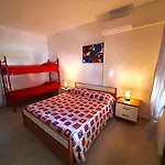 Pineta Sul Mare S'ena E Sa Chitta بيت للعطل *