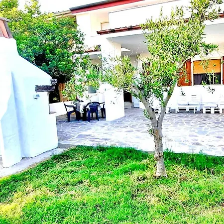 Pineta Sul Mare S'ena E Sa Chitta * سانتا لوسيا