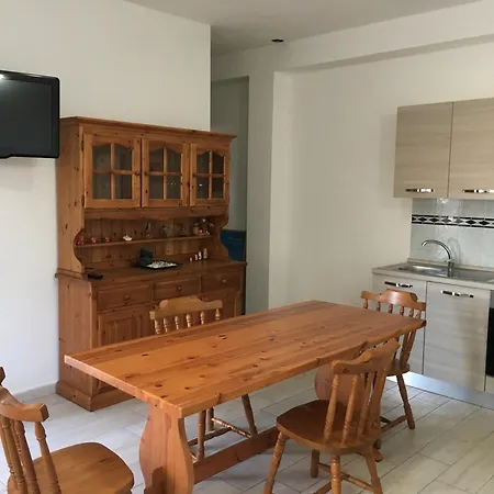 Pineta Sul Mare S'ena E Sa Chitta سانتا لوسيا